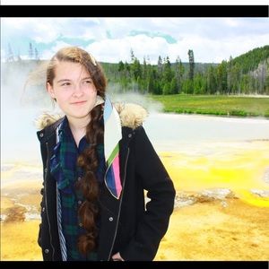 Go check out my sister’s closets!!